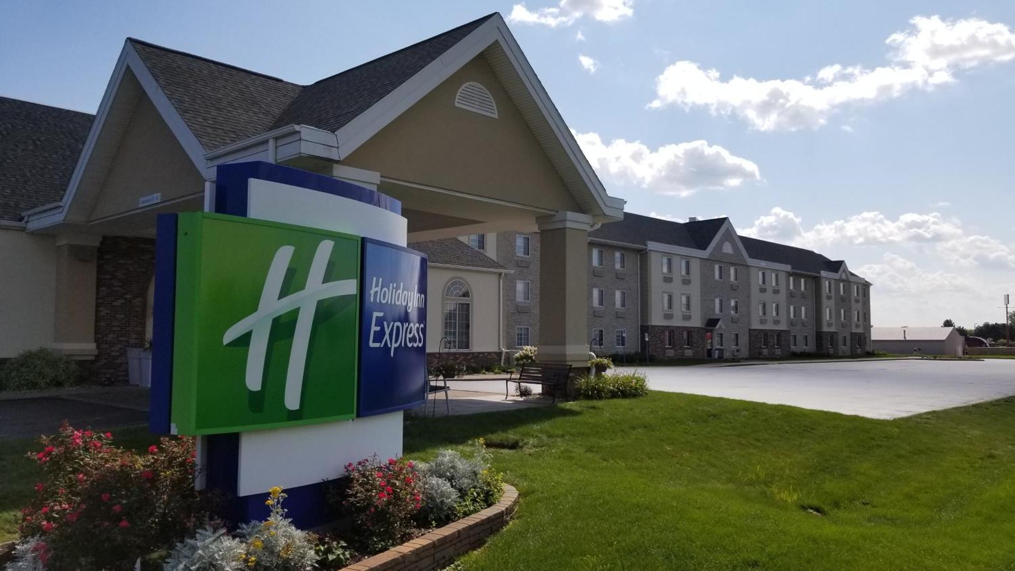 Holiday Inn Express Birch Run-Frankenmuth Area By Ihg מראה חיצוני תמונה