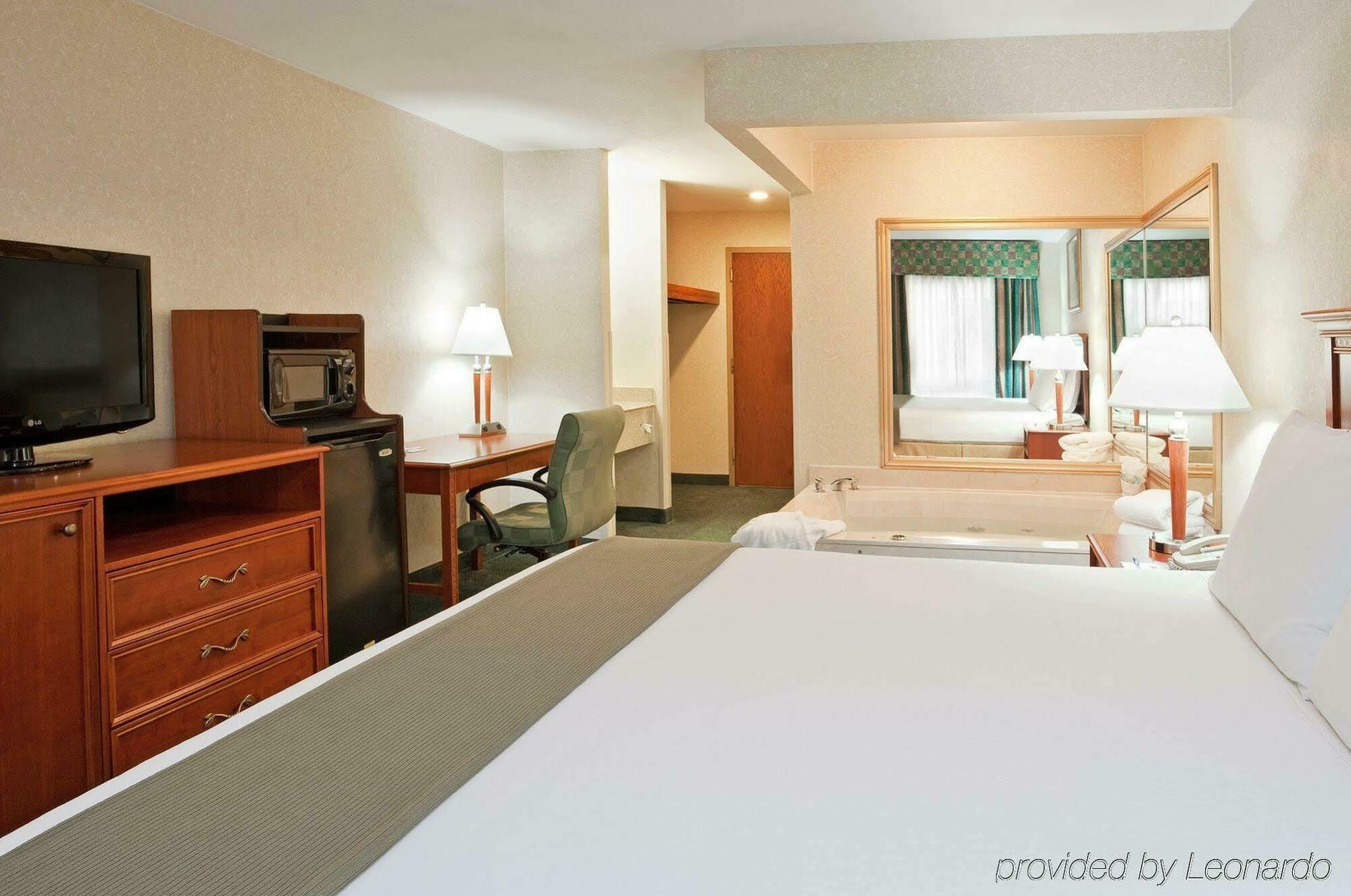 Holiday Inn Express Birch Run-Frankenmuth Area By Ihg מראה חיצוני תמונה