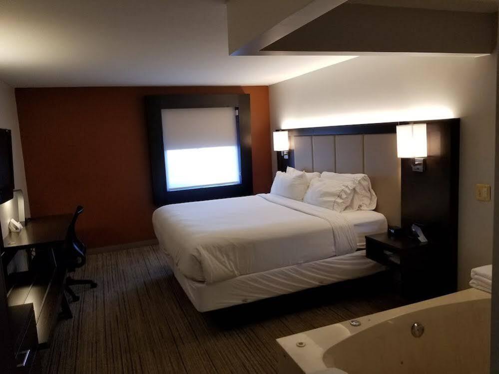 Holiday Inn Express Birch Run-Frankenmuth Area By Ihg מראה חיצוני תמונה
